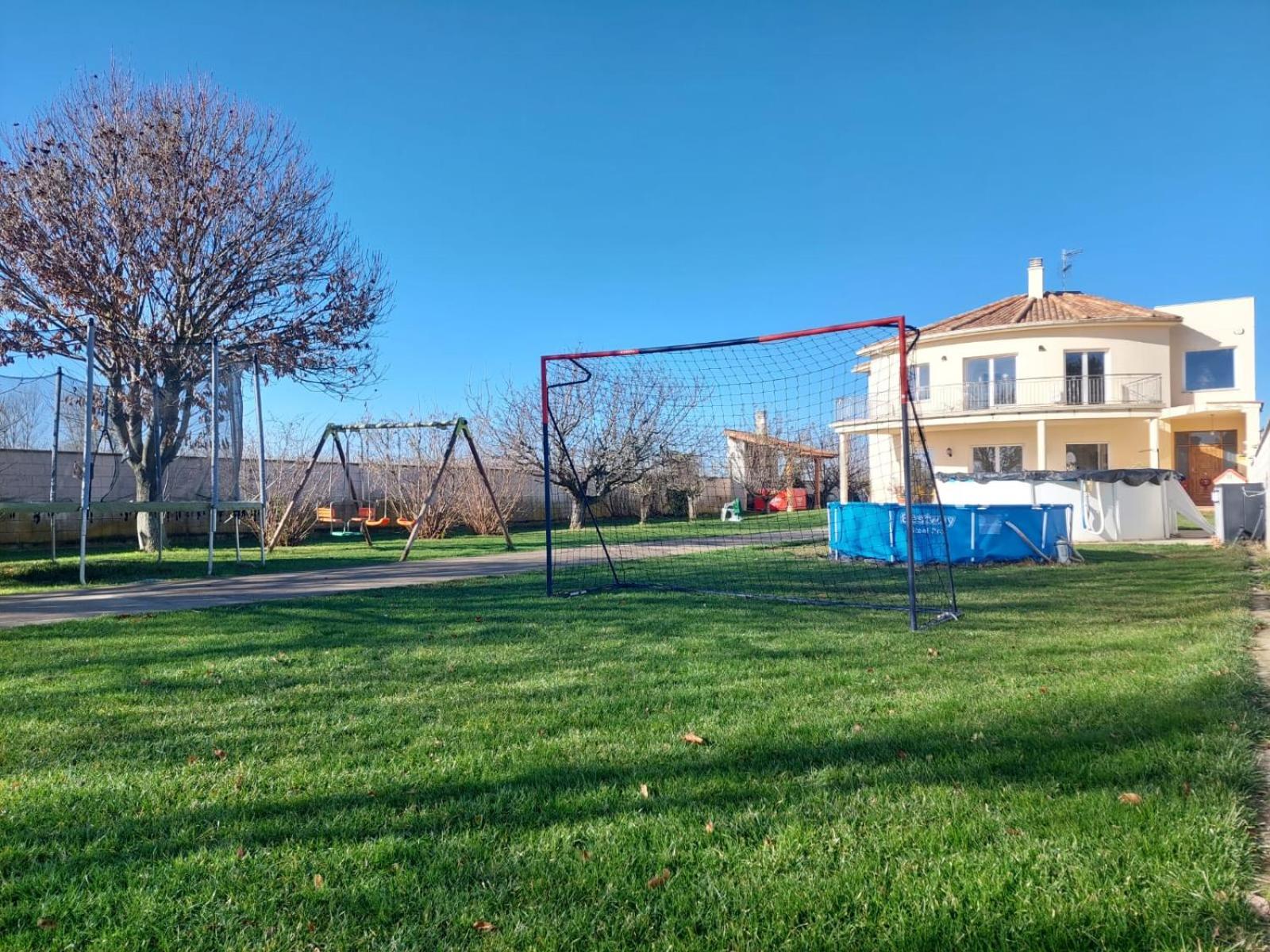 Casa Miguel Y Sally Villanueva de Las Manzanas Экстерьер фото
