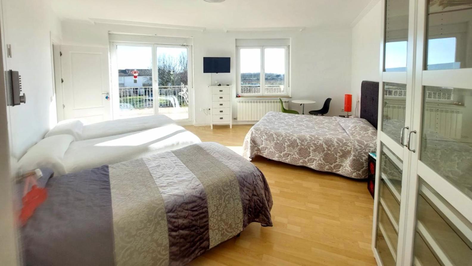 Casa Miguel Y Sally Villanueva de Las Manzanas Экстерьер фото
