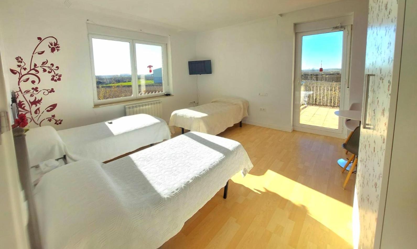 Casa Miguel Y Sally Villanueva de Las Manzanas Номер фото